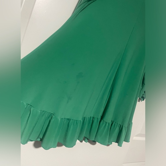ON HOLD Till Wednesday 💚Boutique Pearl Green Tunic💚 - Picture 5 of 5